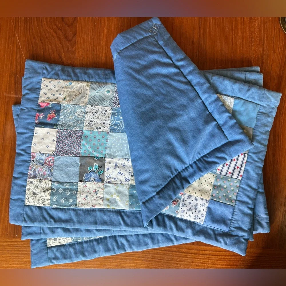 Set of 4 Vintage Quilted Patchwork Placemats Floral Cottagecore Farmhouse